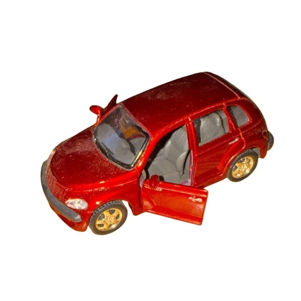 Maisto Chrysler PT Cruiser Diecast Model Car Red Pull Back Opening Doors‎